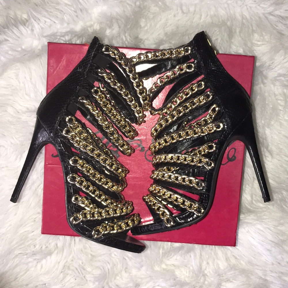 Chain strapped Heels